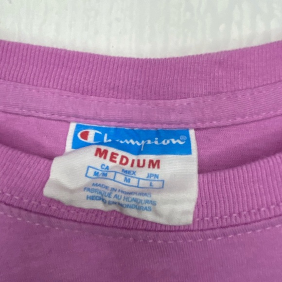 Pink champion shirt - Picture 2 of 7